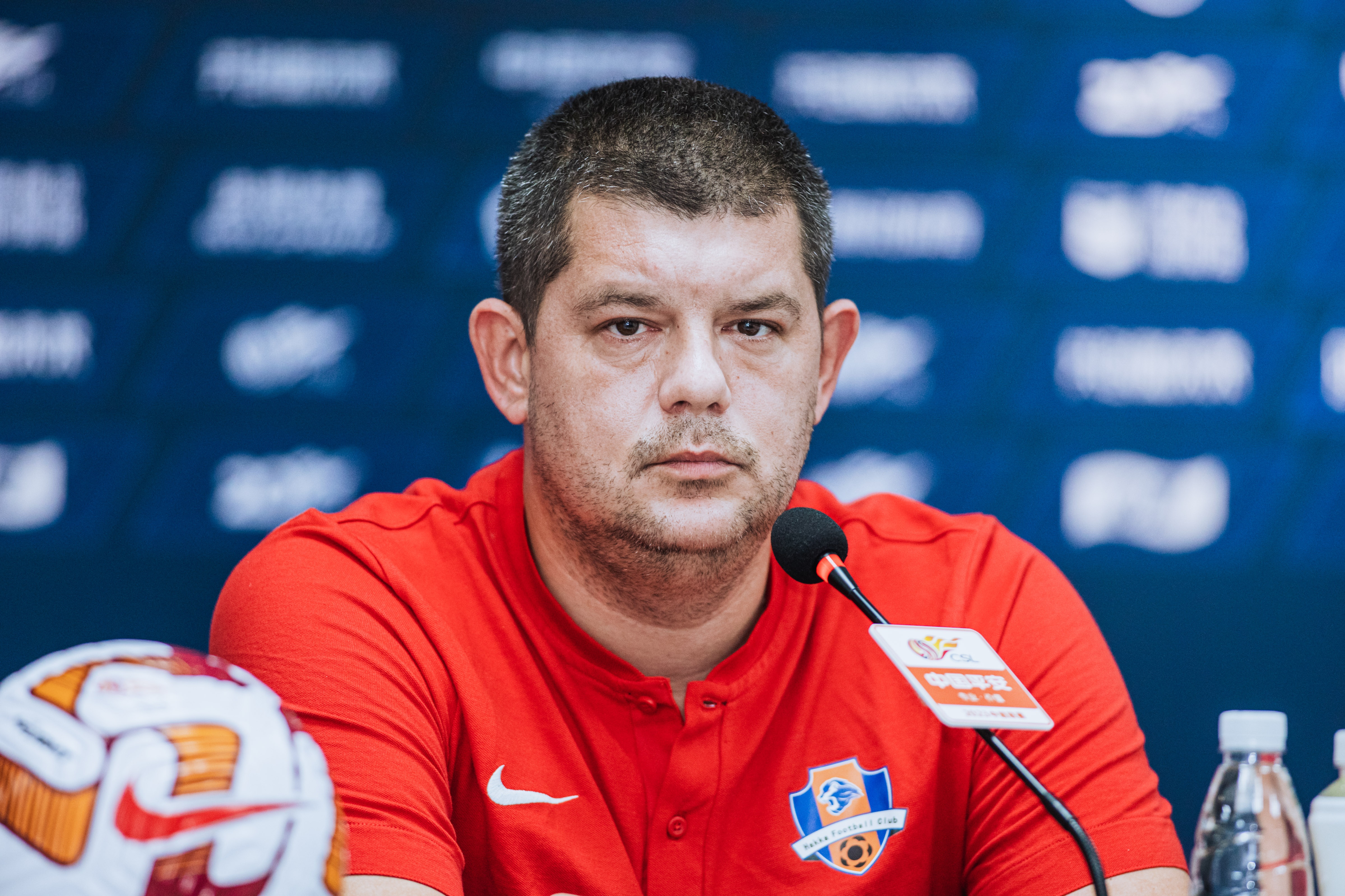 梅州主帥米蘭:明天對陣國安是“戰爭” 我們會付出一切去戰斗