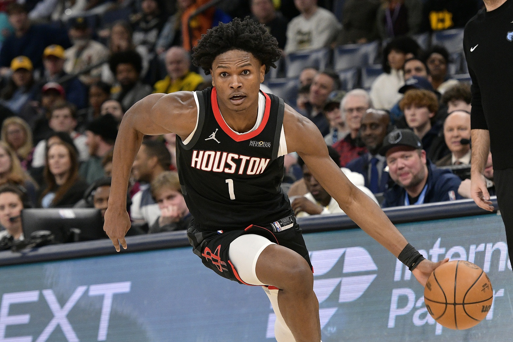 烏度卡:阿門打控衛(wèi)讓他以不同方式思考比賽 有利于球隊(duì)的未來(lái)